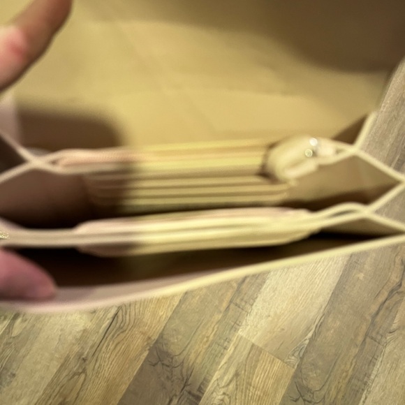 White Textured Wallet - Picture 3 of 3